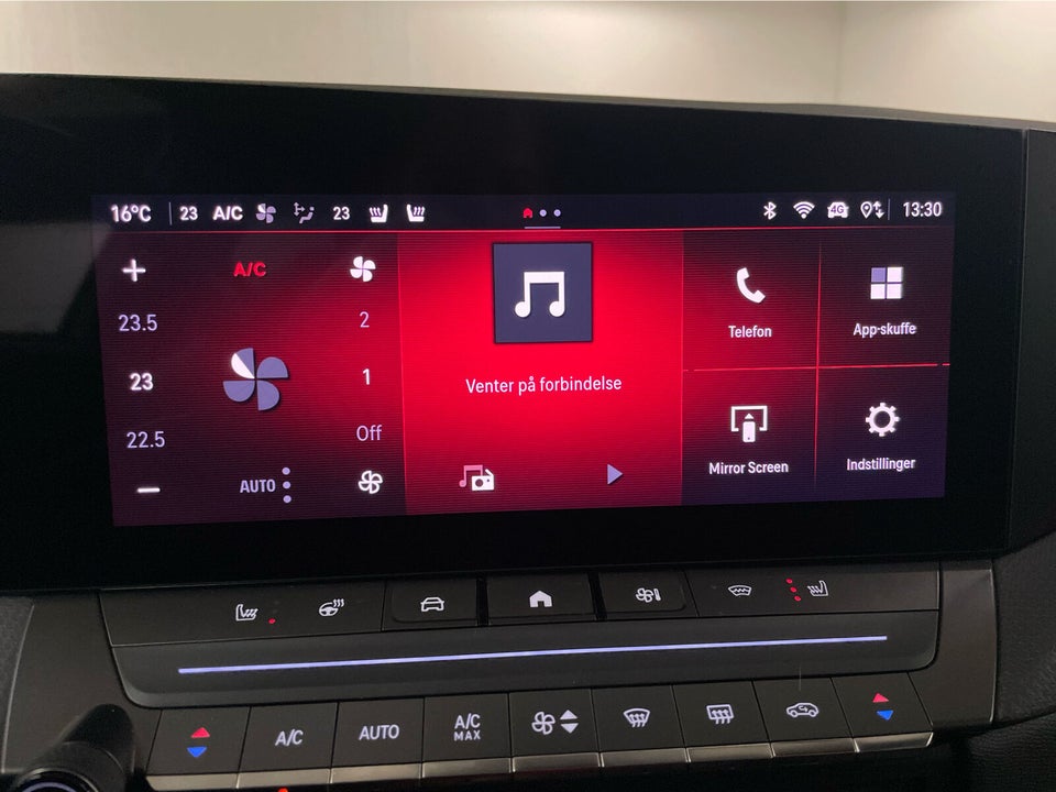 Opel Astra-e 54 Ultimate 5d