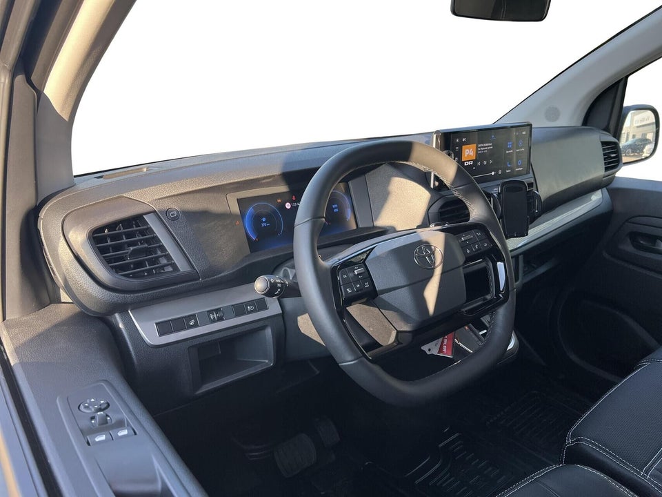 Toyota ProAce 2,0 D 144 Long Comfort Master aut. 4d