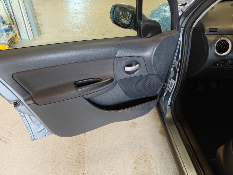 Citroën C3 1,4 HDi Pluriel 2d