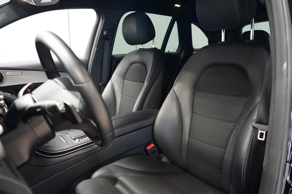 Mercedes GLC300 de 2,0 aut. 4Matic 5d