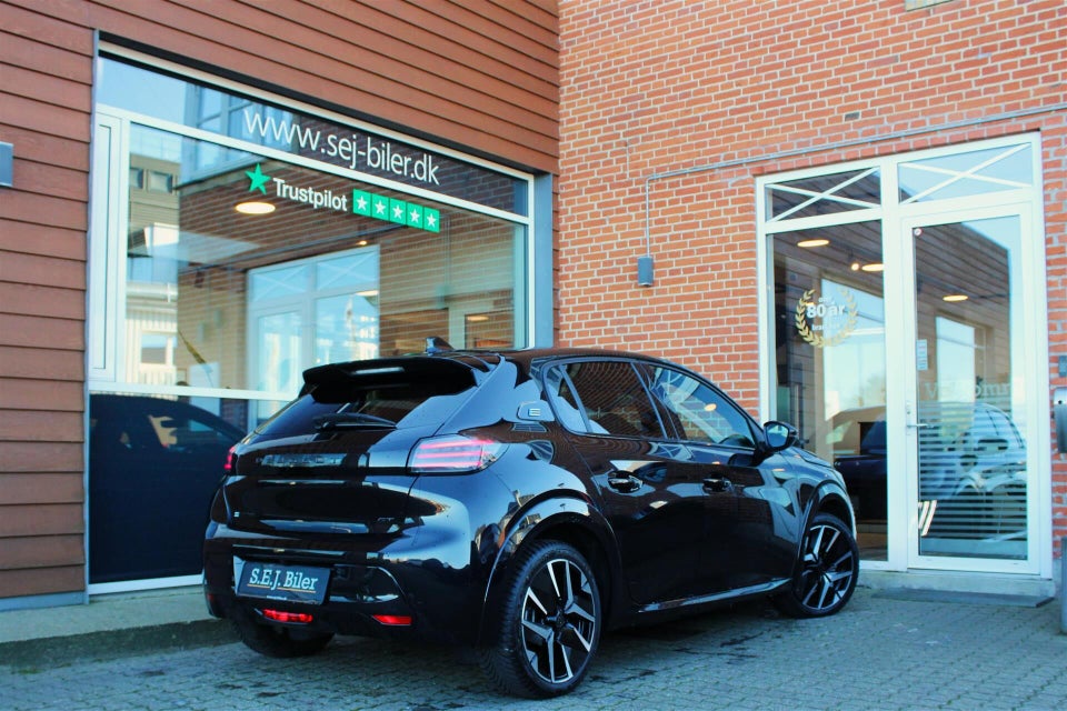 Peugeot e-208 54 GT 5d