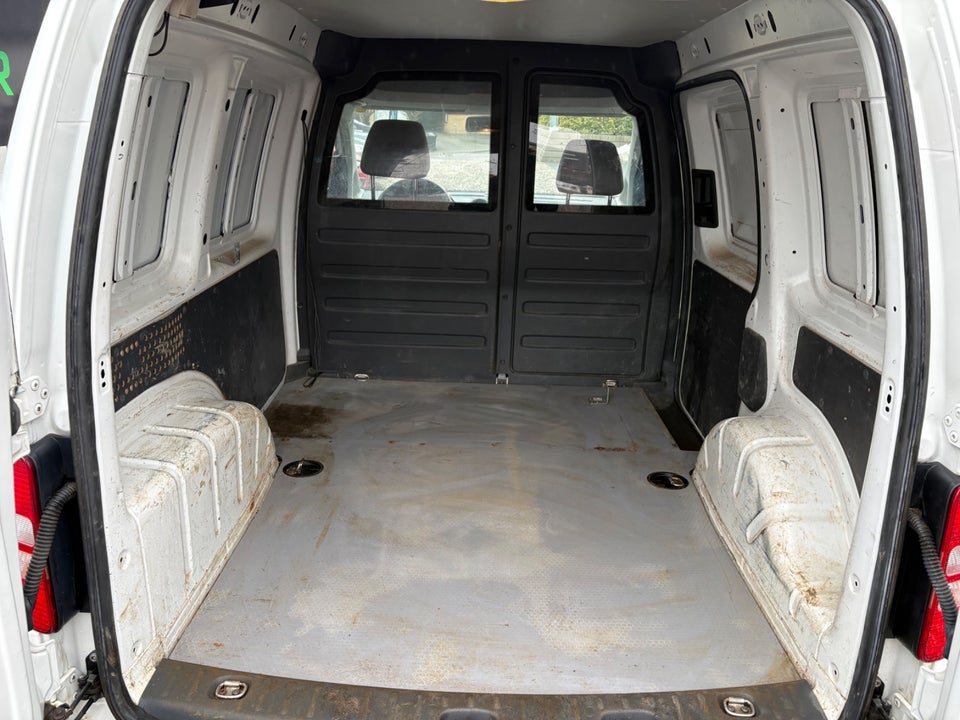 VW Caddy 1,6 TDi 75 BMT Van 5d