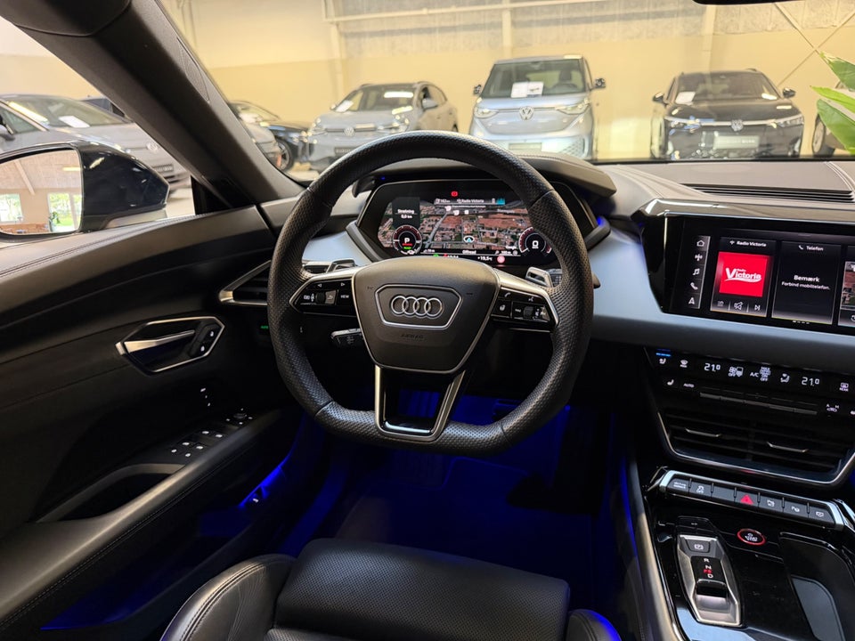Audi e-tron GT pro quattro 4d