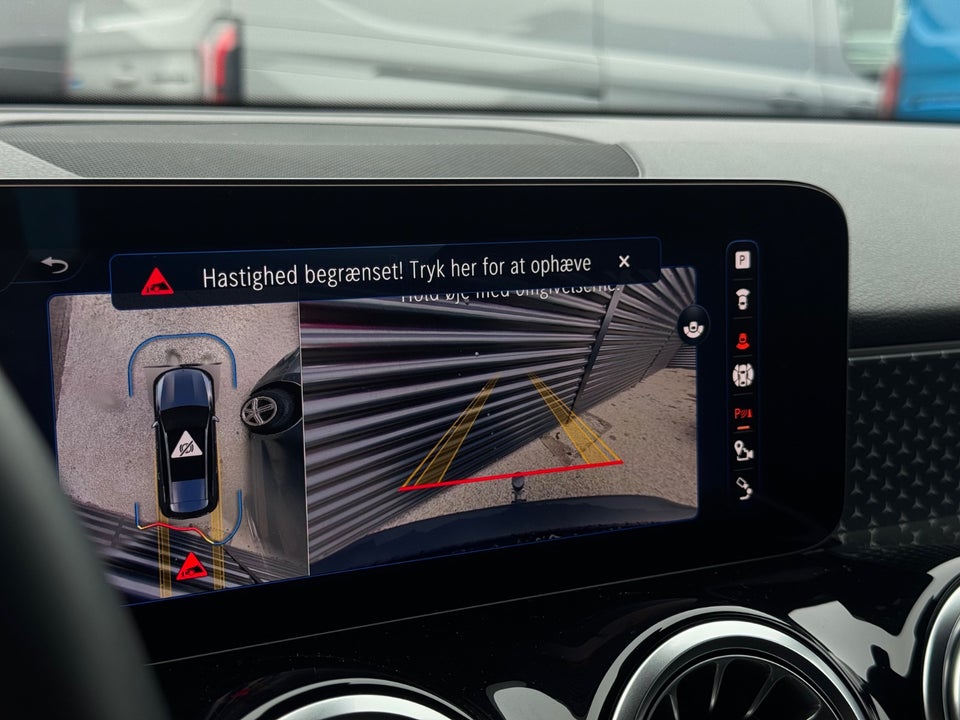 Mercedes EQB250+ Progressive 5d