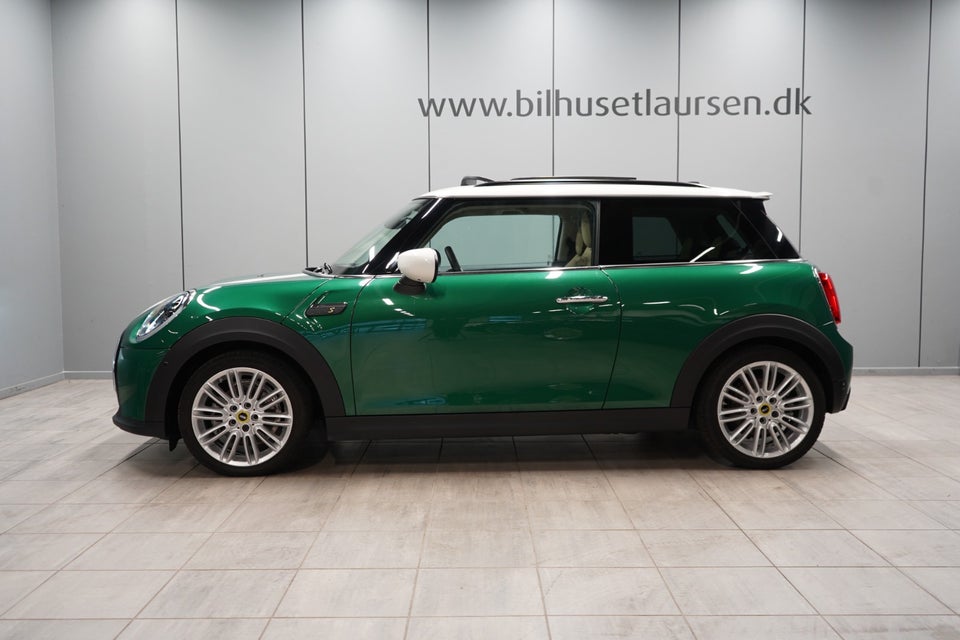 MINI Cooper SE Classic Trim 3d