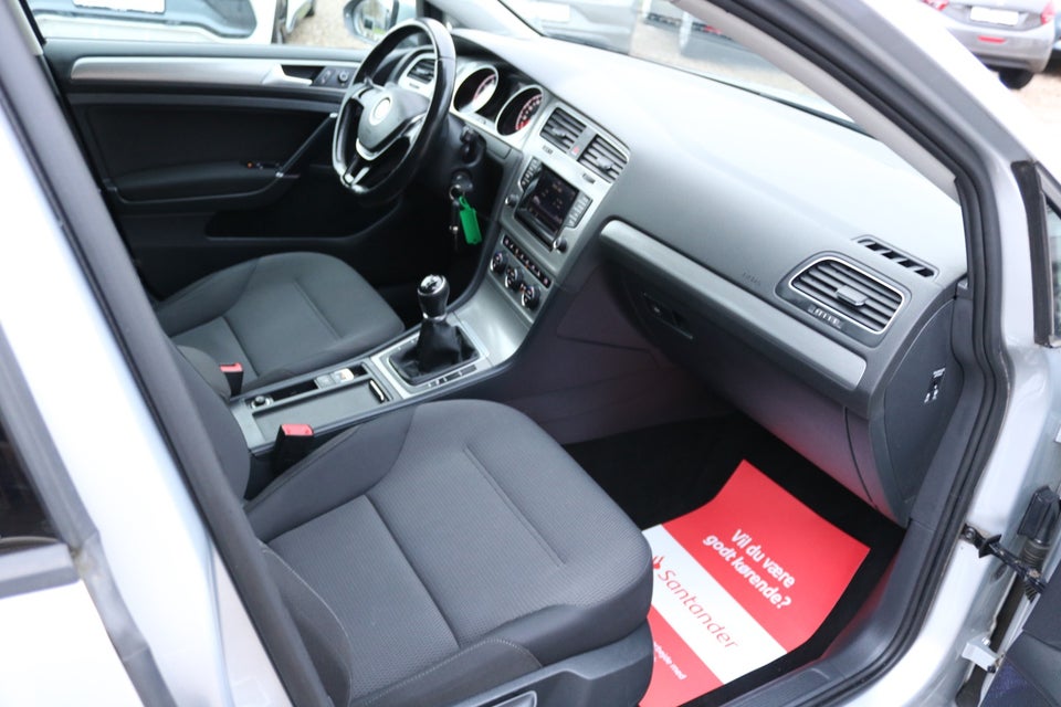 VW Golf VII 1,4 TSi 122 Comfortline Variant BMT 5d