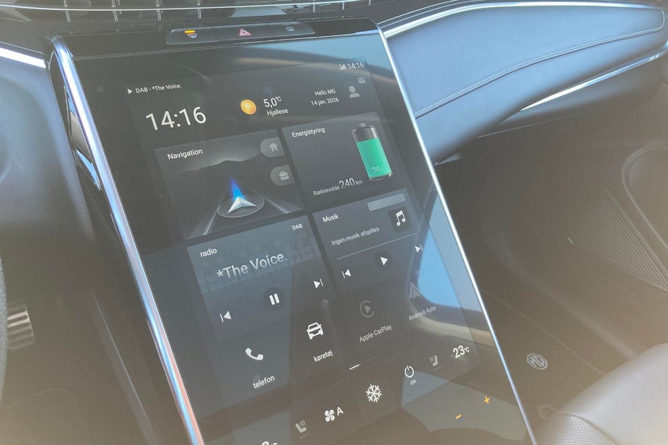 MG Marvel R Luxury 5d