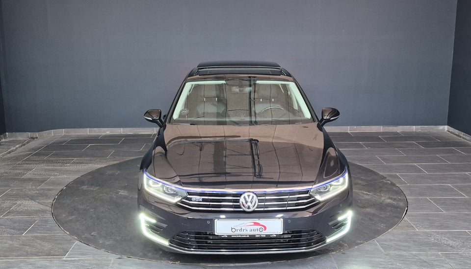 VW Passat 1,4 GTE DSG 4d