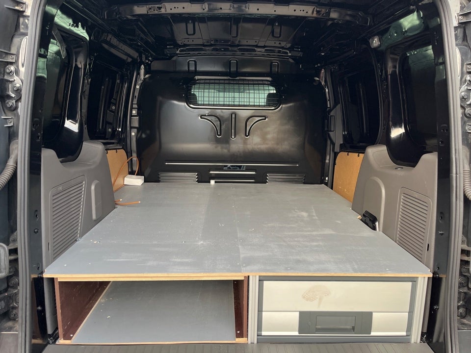 Ford Transit Connect 1,5 EcoBlue Trend kort