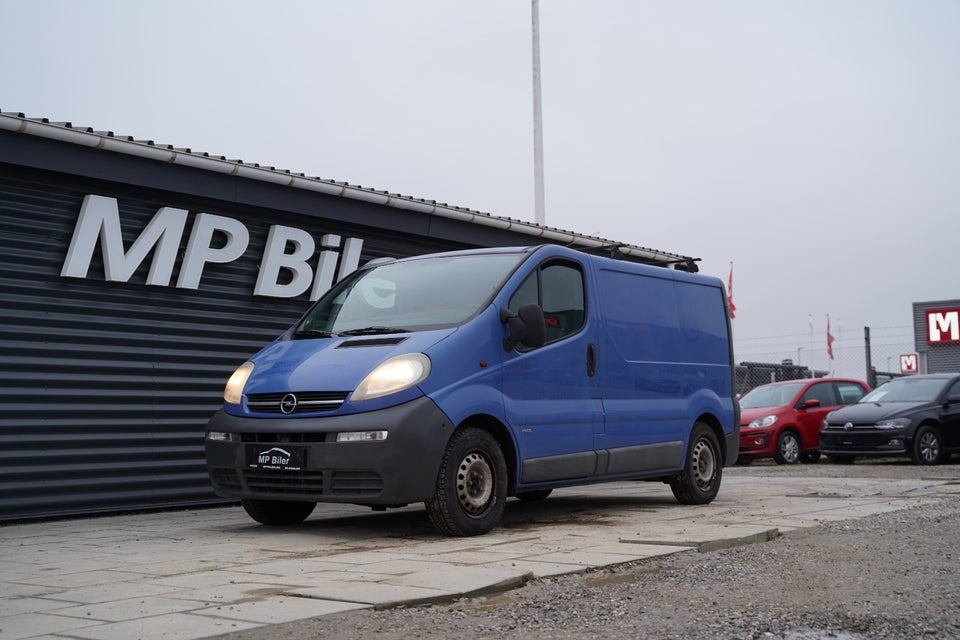 Opel Vivaro 1,9 DTi 4d