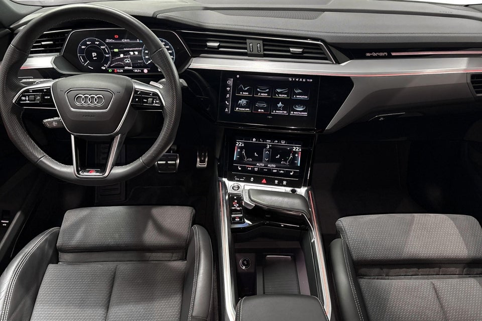 Audi Q8 e-tron 55 S-line Sportback quattro 5d