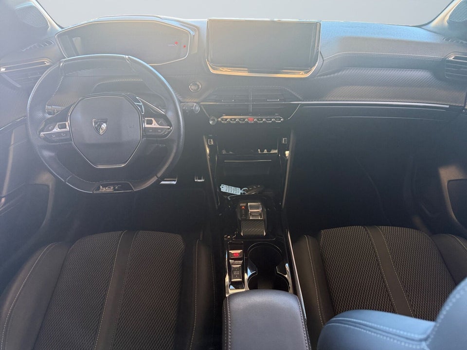 Peugeot e-208 54 GT 5d