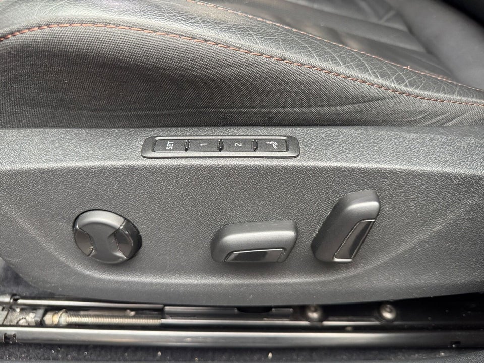 Skoda Enyaq 80 iV Suite 5d