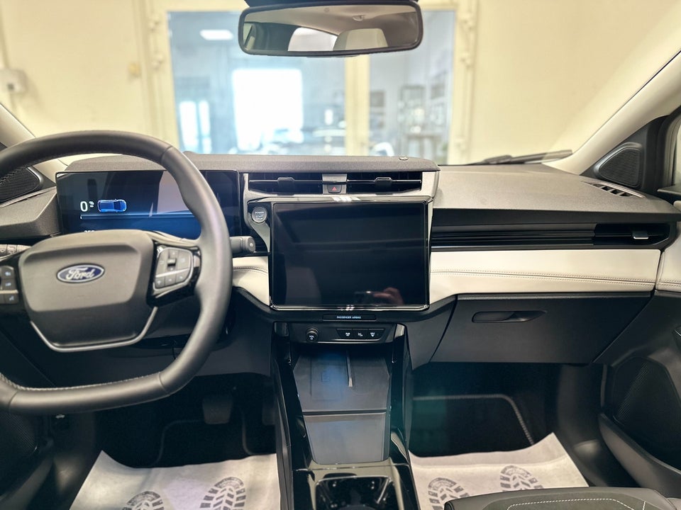 Ford Puma 46 Gen-E Premium 5d