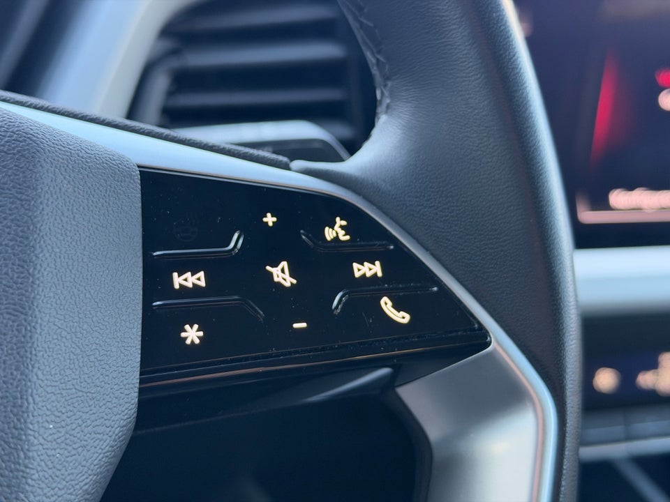 Audi Q4 e-tron 40  5d