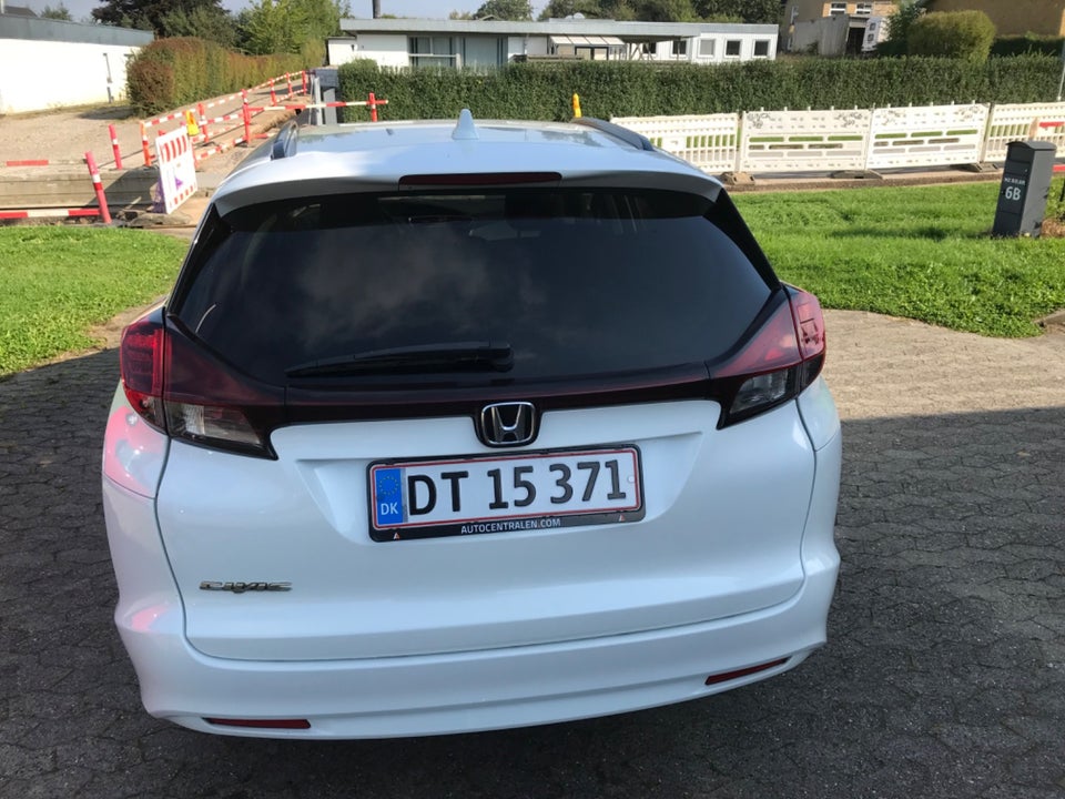 Honda Civic 1,6 i-DTEC Comfort Tourer 5d