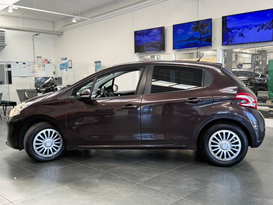 Peugeot 208 1,2 VTi Active 5d