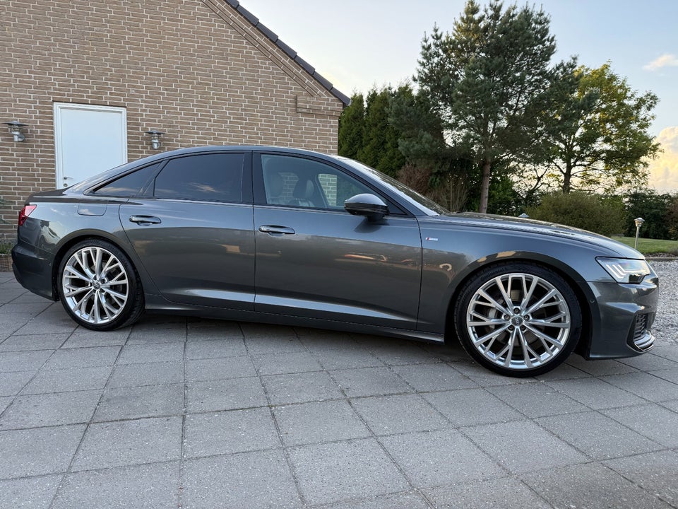 Audi A6 50 TDi S-line quattro Tiptr. 4d