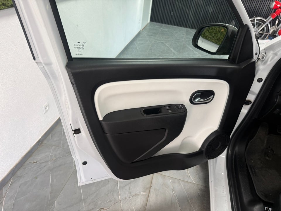 Renault Twingo 1,0 SCe 70 Expression 5d