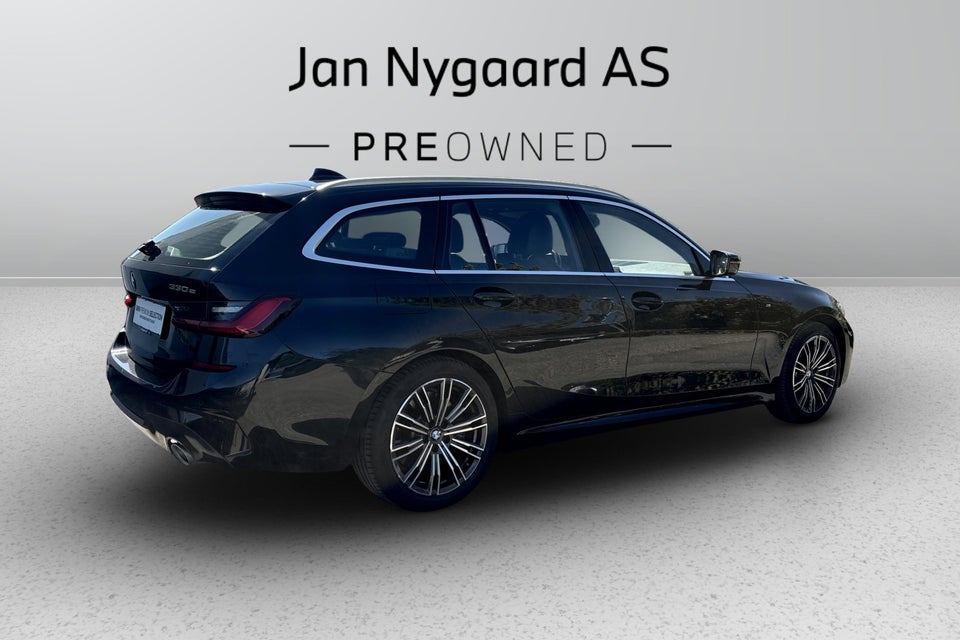 BMW 330e 2,0 Touring M-Sport aut. 5d