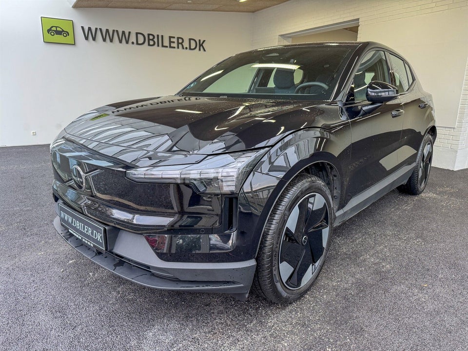 Volvo EX30 Extended Range Plus 5d
