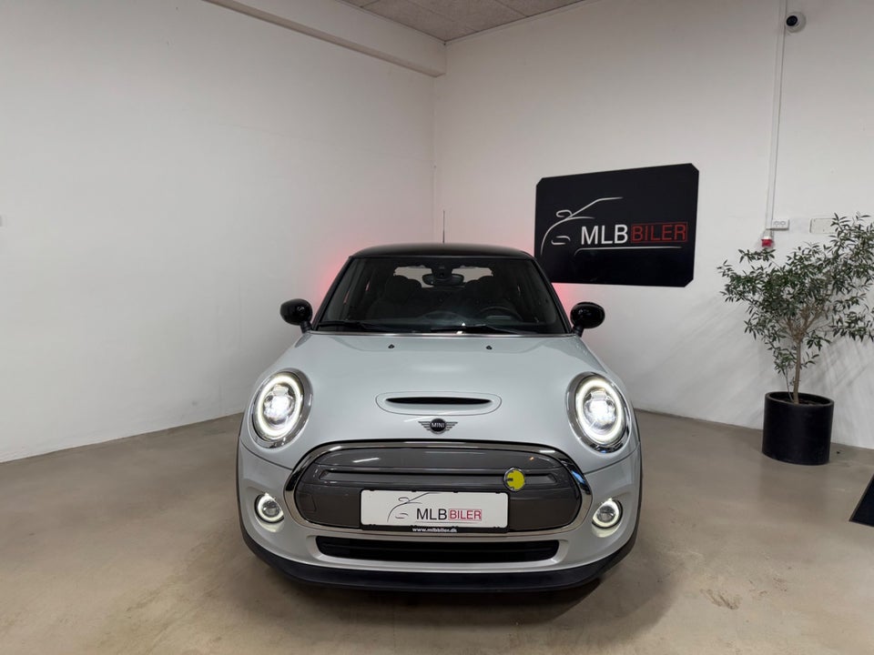 MINI Cooper SE Experience 3d