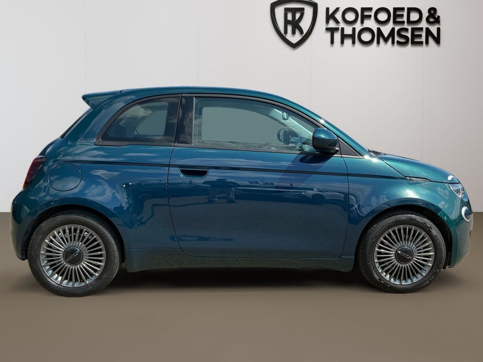 Fiat 500e 42 Icon 3d