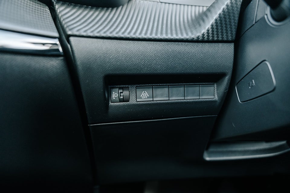 Peugeot e-208 50 Active 5d