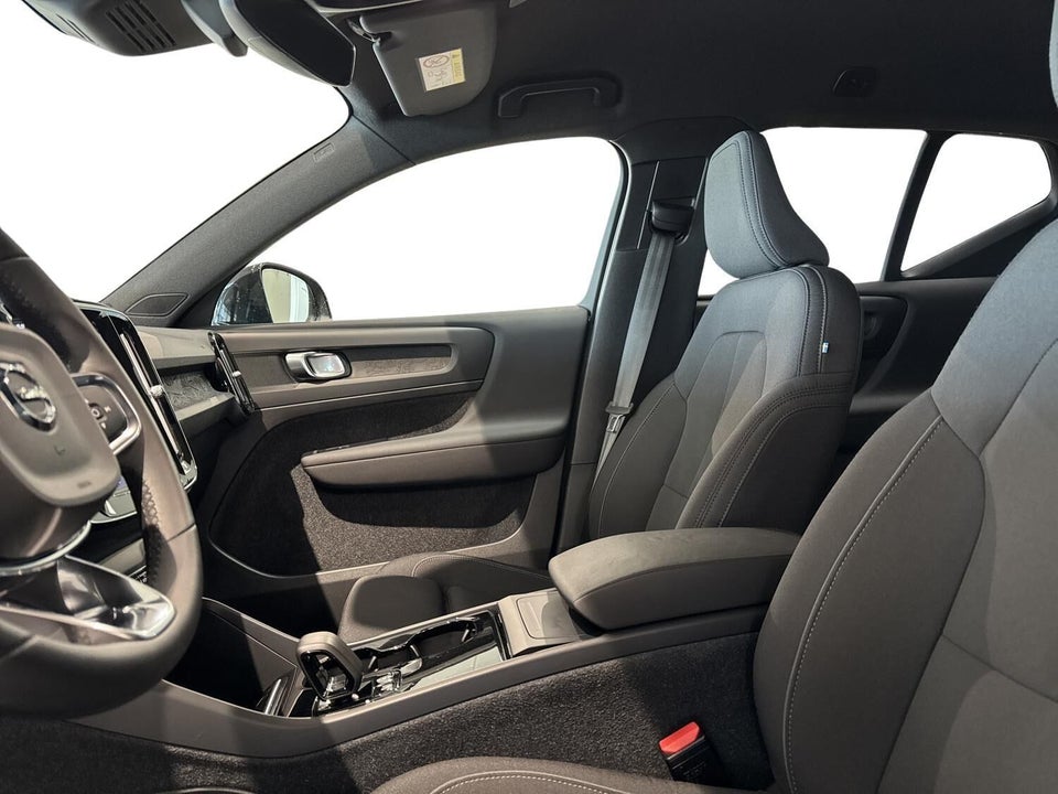 Volvo XC40 ReCharge Extended Range Plus 5d