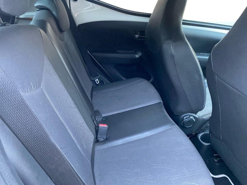 Toyota Aygo 1,0 VVT-i x-wave 5d