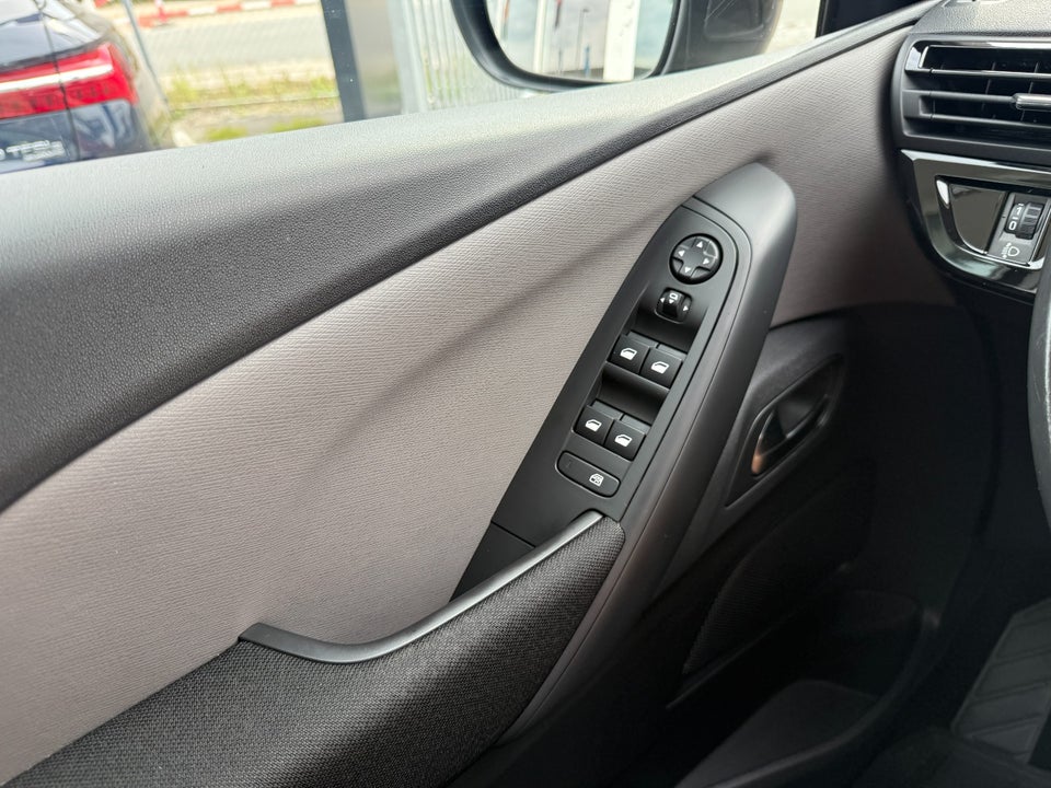 Citroën Grand C4 Picasso 1,2 PureTech 130 Iconic 7prs 5d