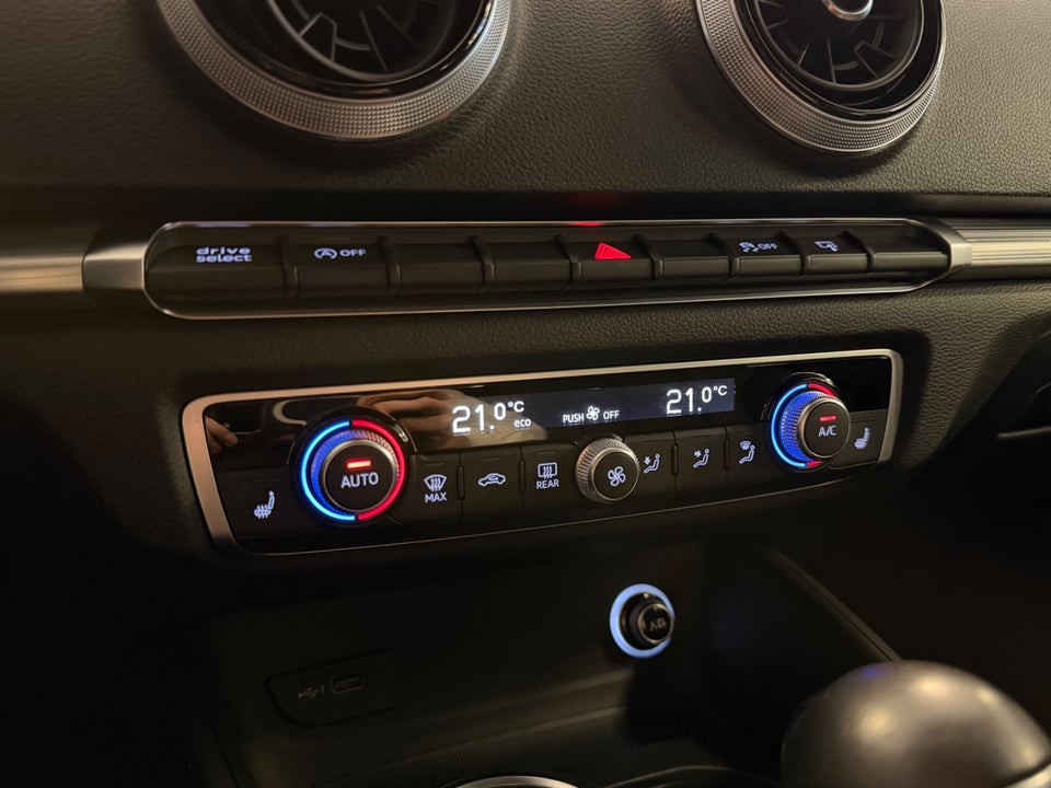 Audi A3 1,6 TDi 110 Sport Sportback S-tr. 5d