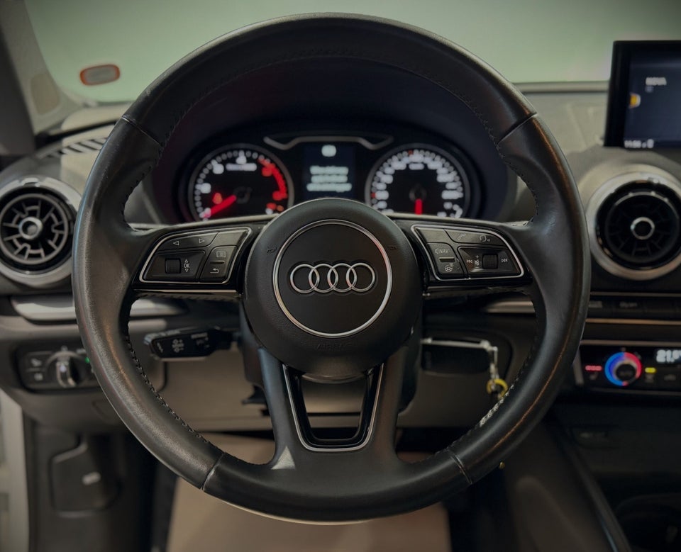 Audi A3 35 TDi S-line Sportback S-tr. 5d