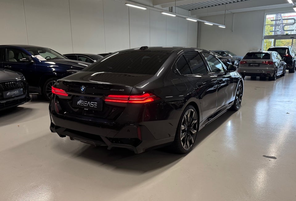 BMW i5 eDrive40 Fully Charged M-Sport 4d
