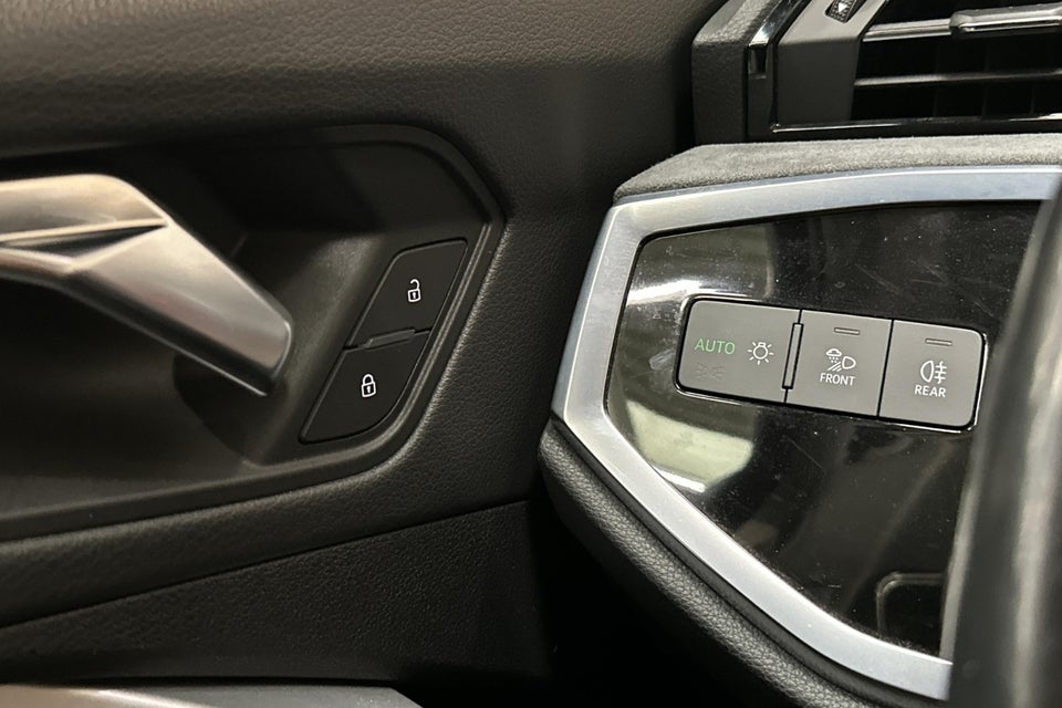 Audi Q3 45 TFSi e Attitude plus S-tr. 5d