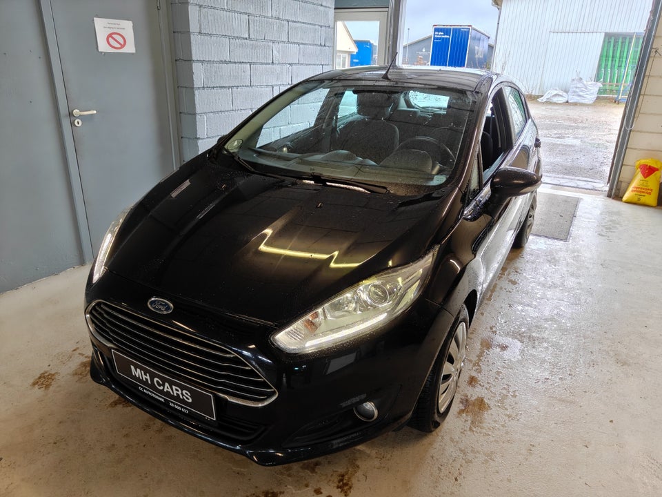 Ford Fiesta 1,6 TDCi 95 Titanium 5d