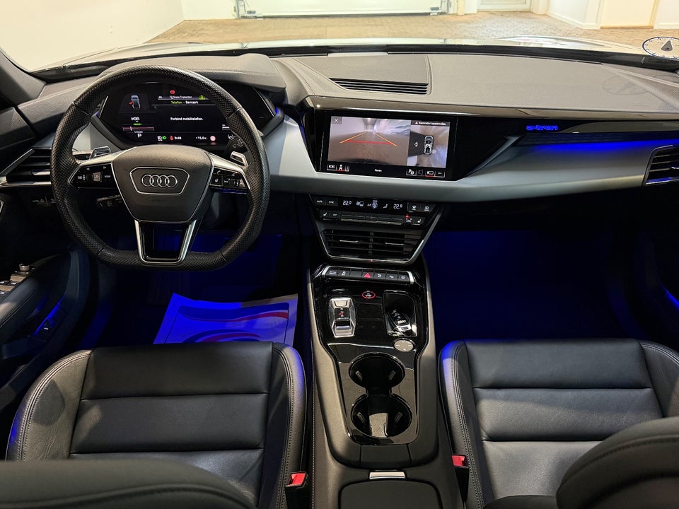 Audi e-tron GT quattro 4d