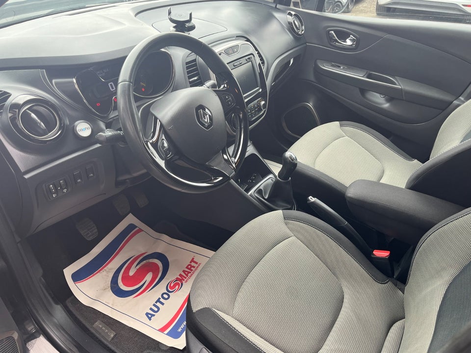 Renault Captur 0,9 TCe 90 Expression 5d