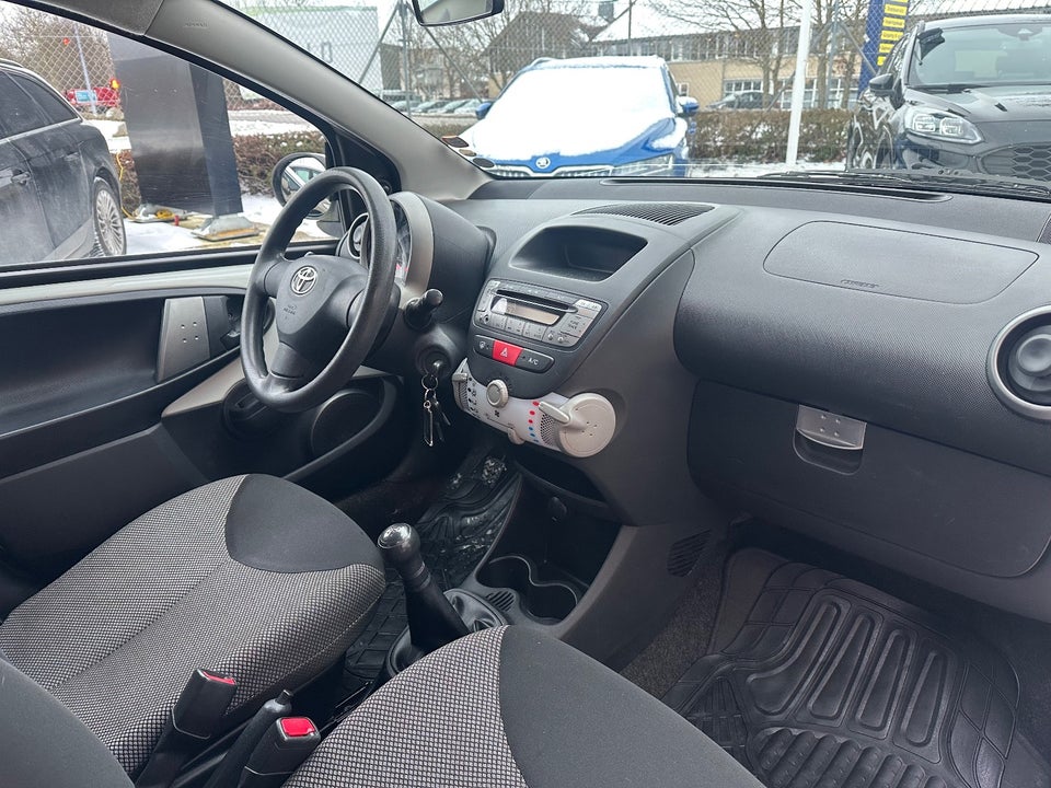 Toyota Aygo 1,0 VVT-i T1 5d