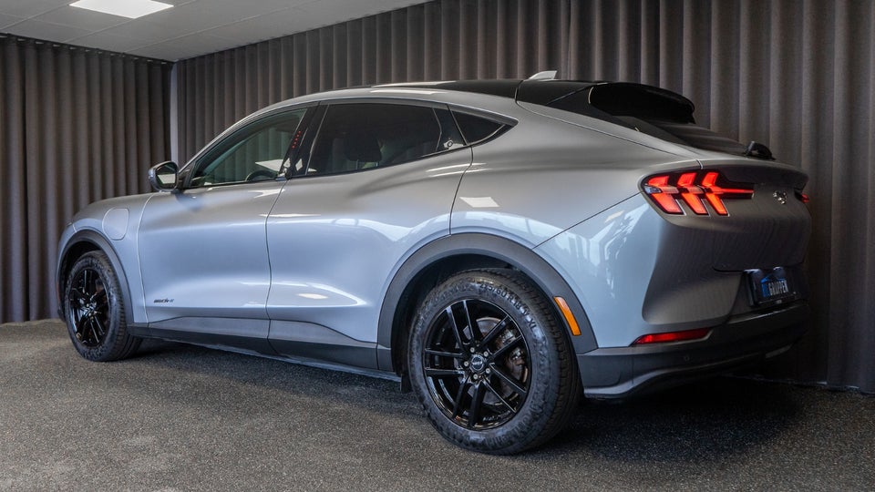 Ford Mustang Mach-E 75 Standard Range 5d