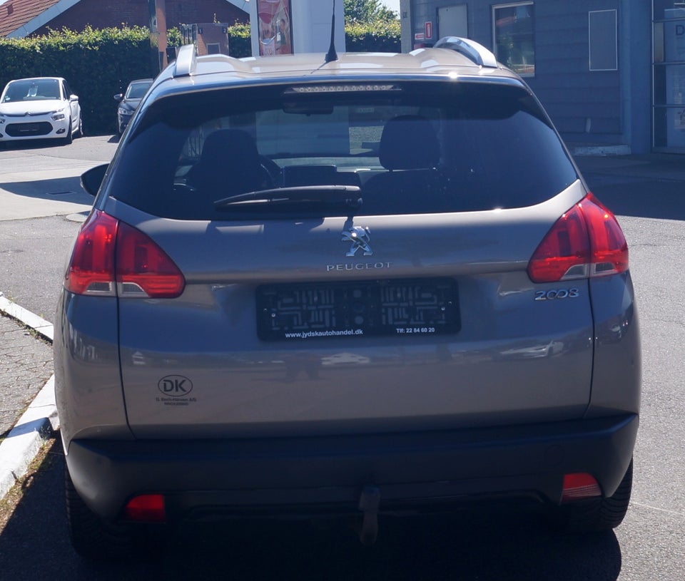 Peugeot 2008 1,2 VTi 82 Allure 5d