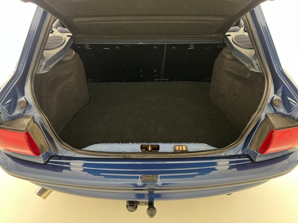 Ford Escort 1,6i CL Fashion 3d