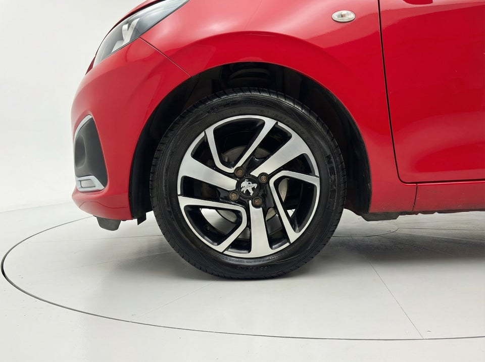 Peugeot 108 1,0 e-VTi 69 Allure 5d