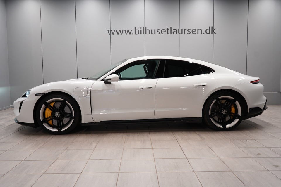 Porsche Taycan Turbo 4d