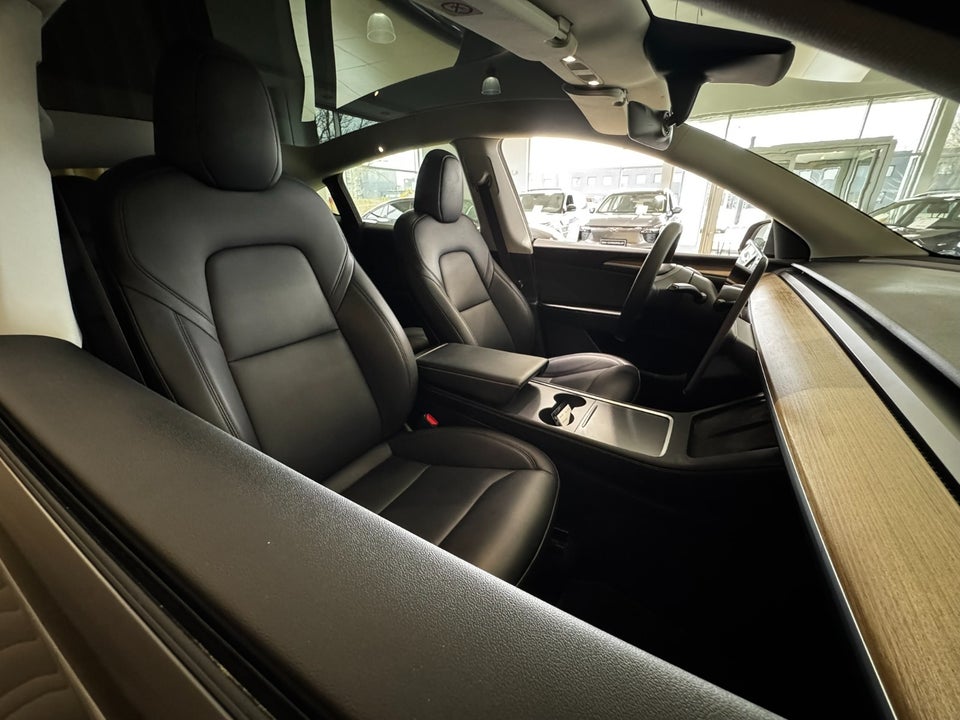 Tesla Model Y Performance AWD 5d