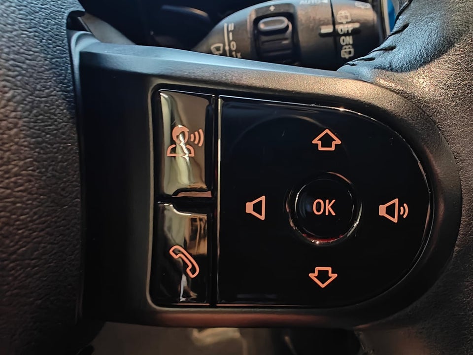 MINI Cooper SE Essential 3d