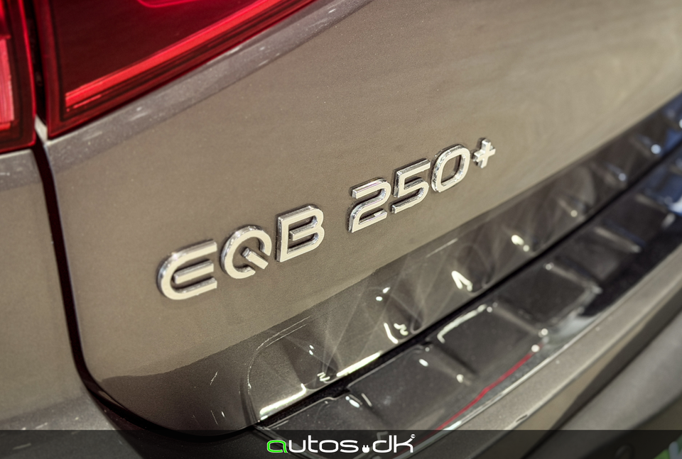 Mercedes EQB250+ AMG Line 5d