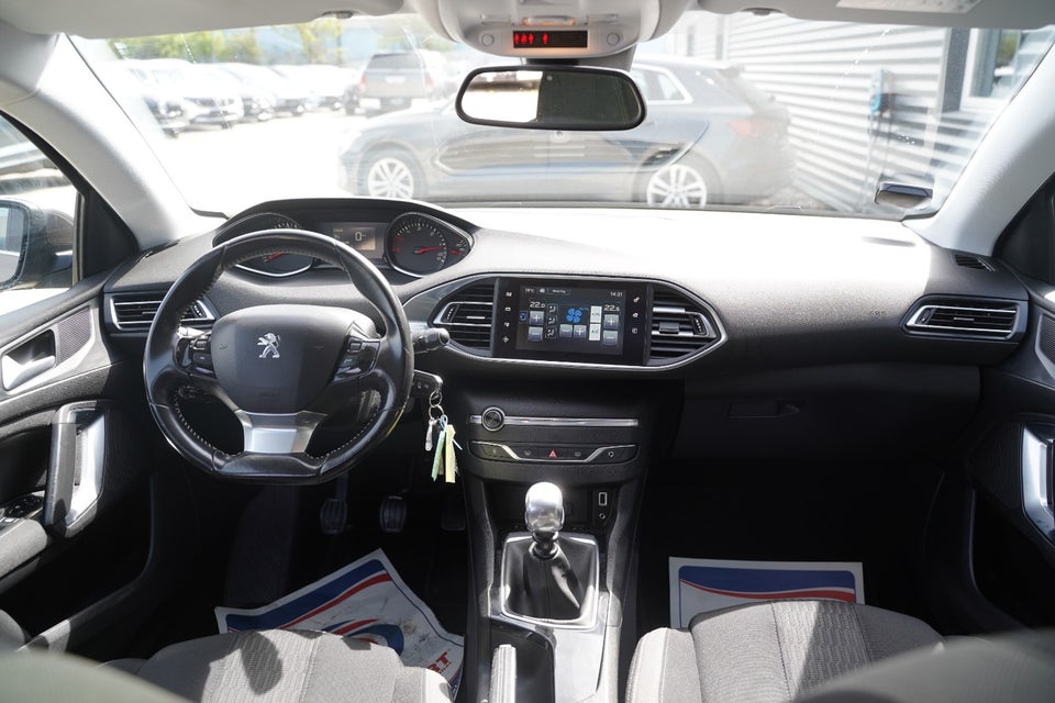 Peugeot 308 1,6 BlueHDi 120 Style 5d