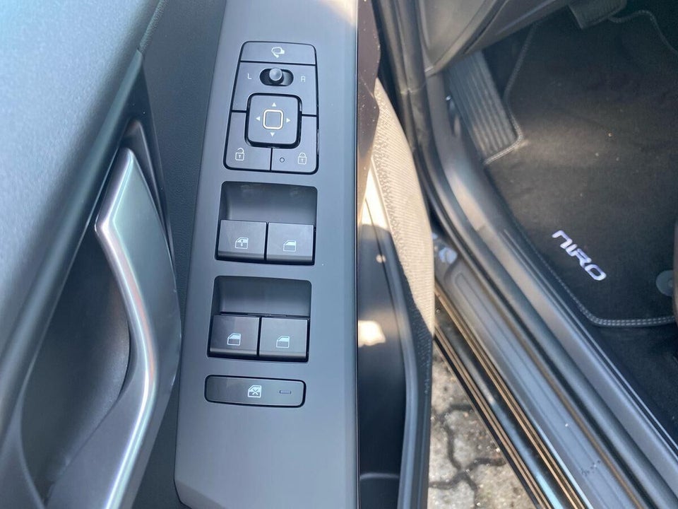 Kia Niro 64 EV Final Edition 5d