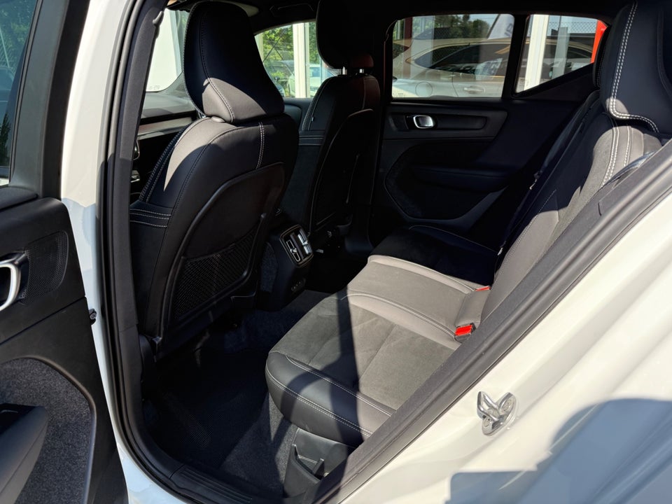 Volvo XC40 P6 ReCharge Plus 5d